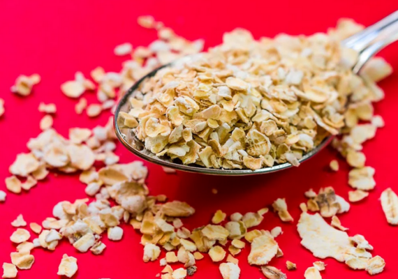 Scoop of healthy carb friendly oatmeal.